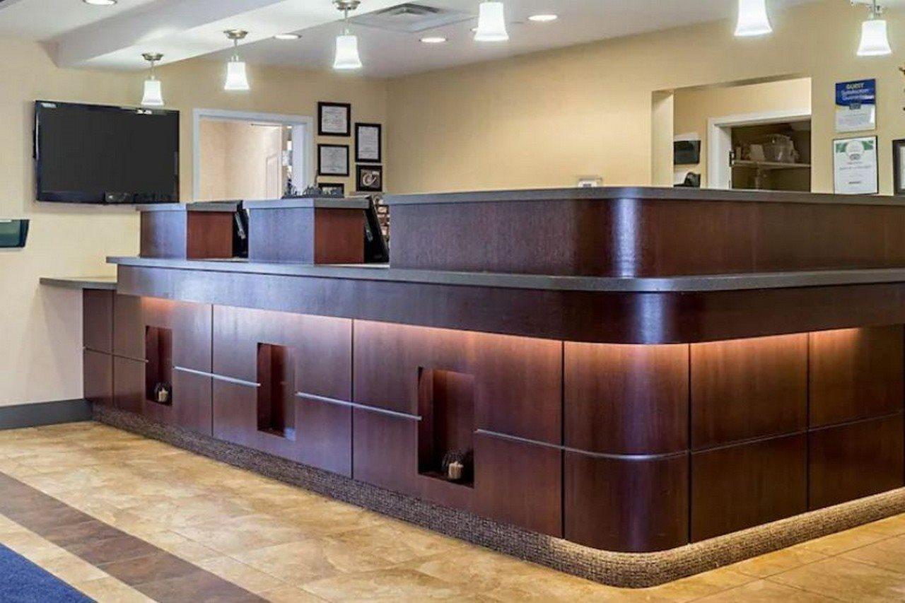 Mainstay Suites Майнот Екстериор снимка