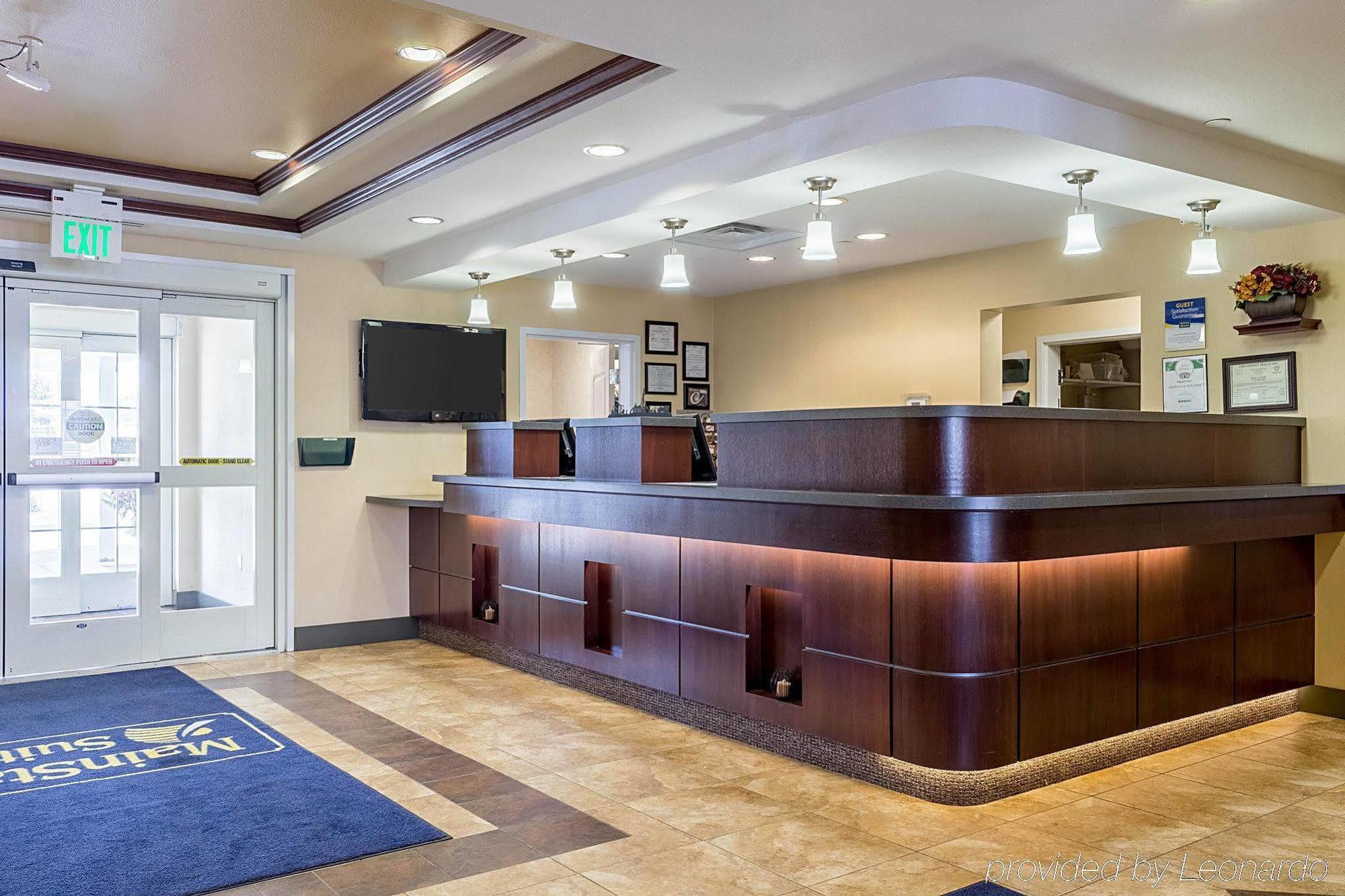 Mainstay Suites Майнот Екстериор снимка